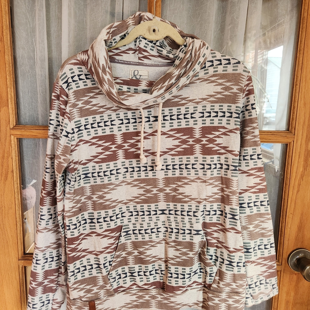AMPERSAND AVE Aztec Pattern Hoodie - Brown and Cream